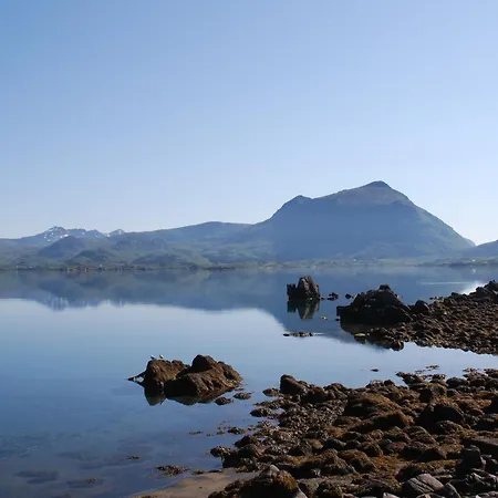 Fredelig Med Naturskjonn Omgivelse, Midt I Lofoten Jerstad Exterior photo