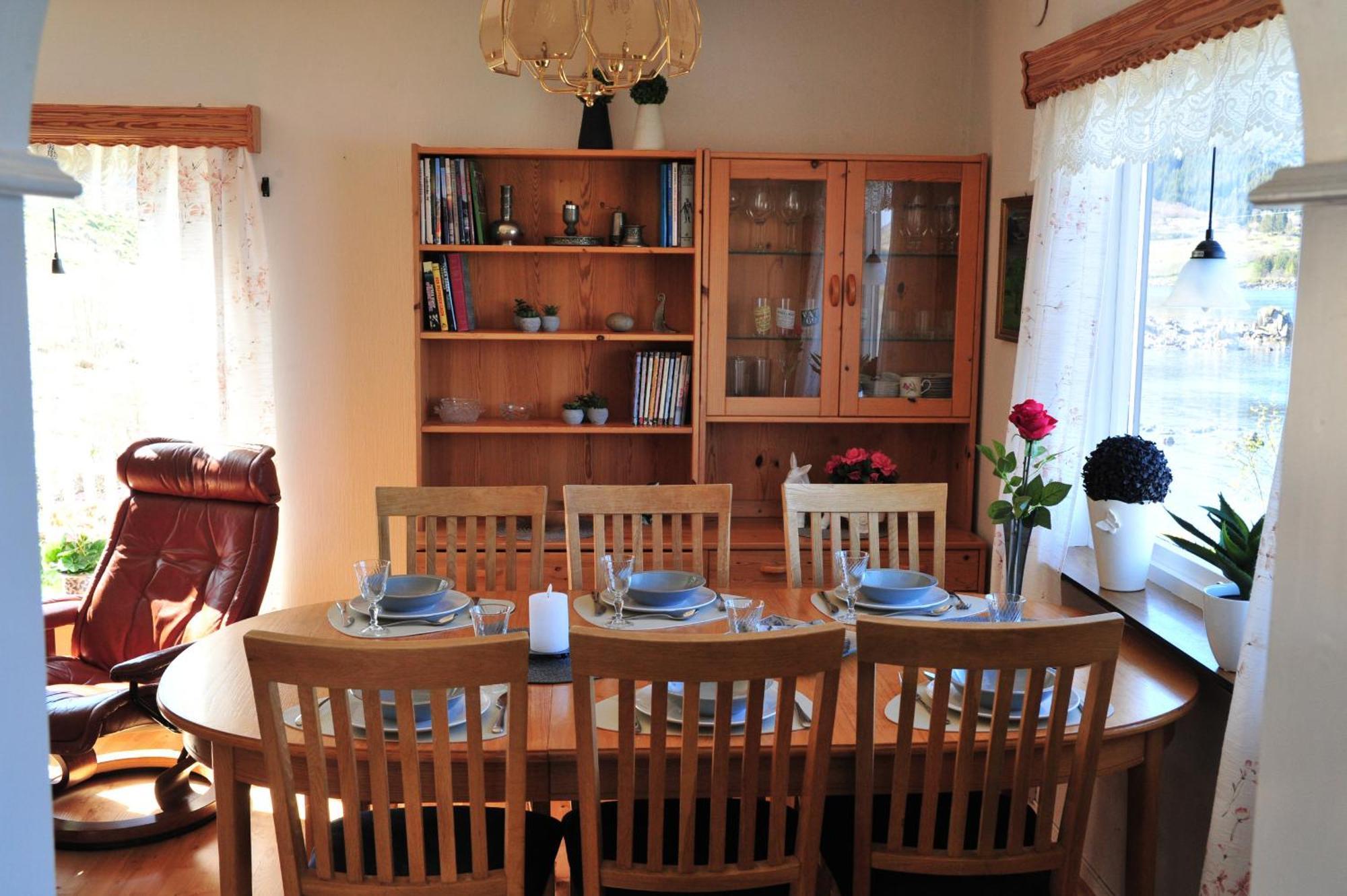 Fredelig Med Naturskjonn Omgivelse, Midt I Lofoten Ferienhaus