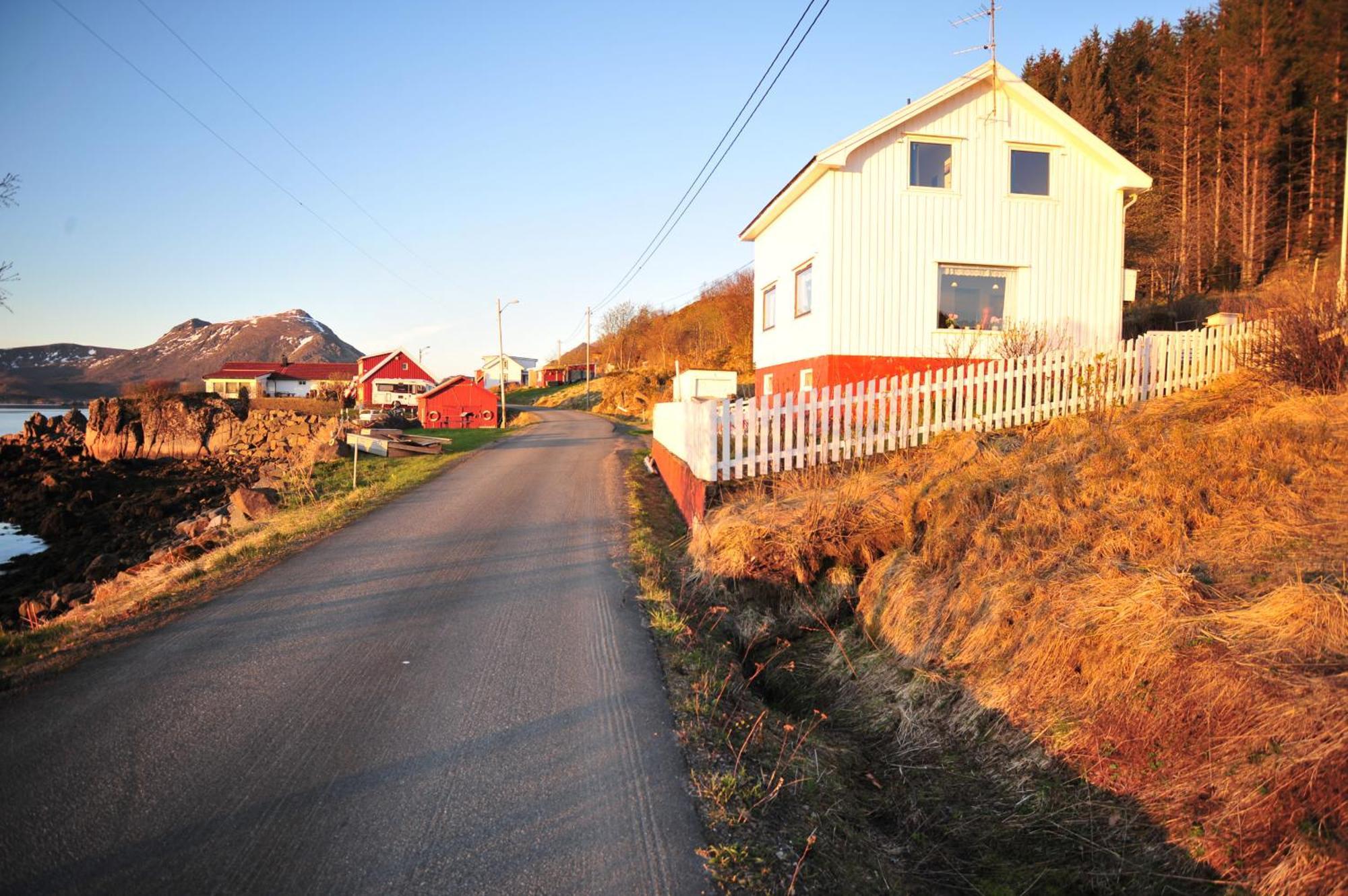 Fredelig Med Naturskjonn Omgivelse, Midt I Lofoten Ferienhaus *