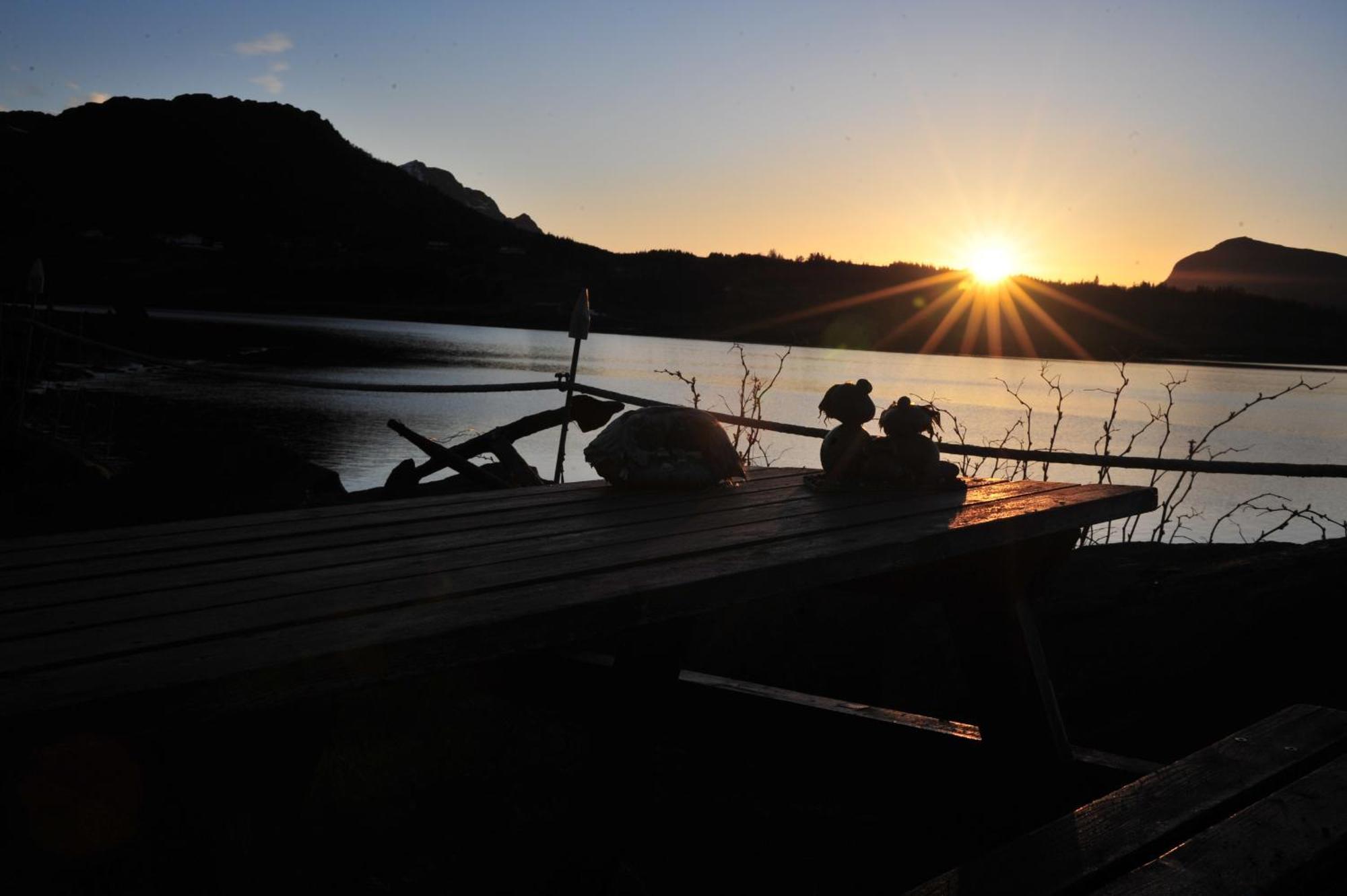 Fredelig Med Naturskjonn Omgivelse, Midt I Lofoten Ferienhaus Jerstad