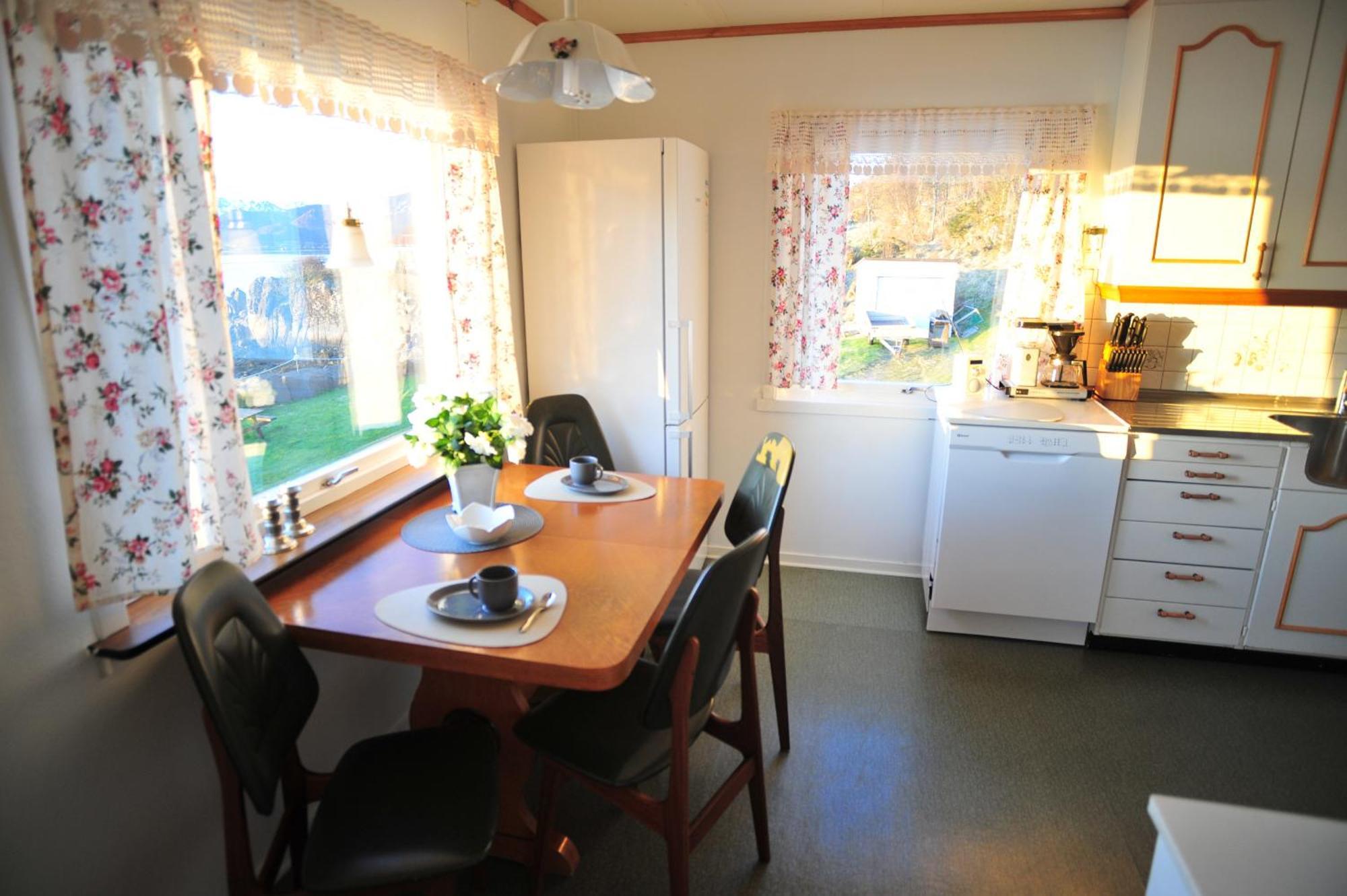 Hébergement de vacances Fredelig Med Naturskjonn Omgivelse, Midt I Lofoten *